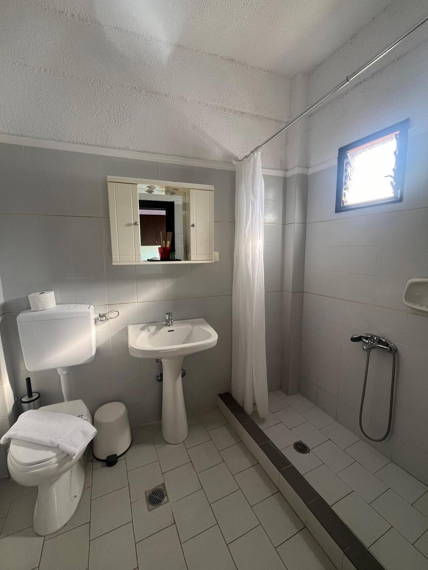 Afytos Lofts Apartment ภายนอก รูปภาพ