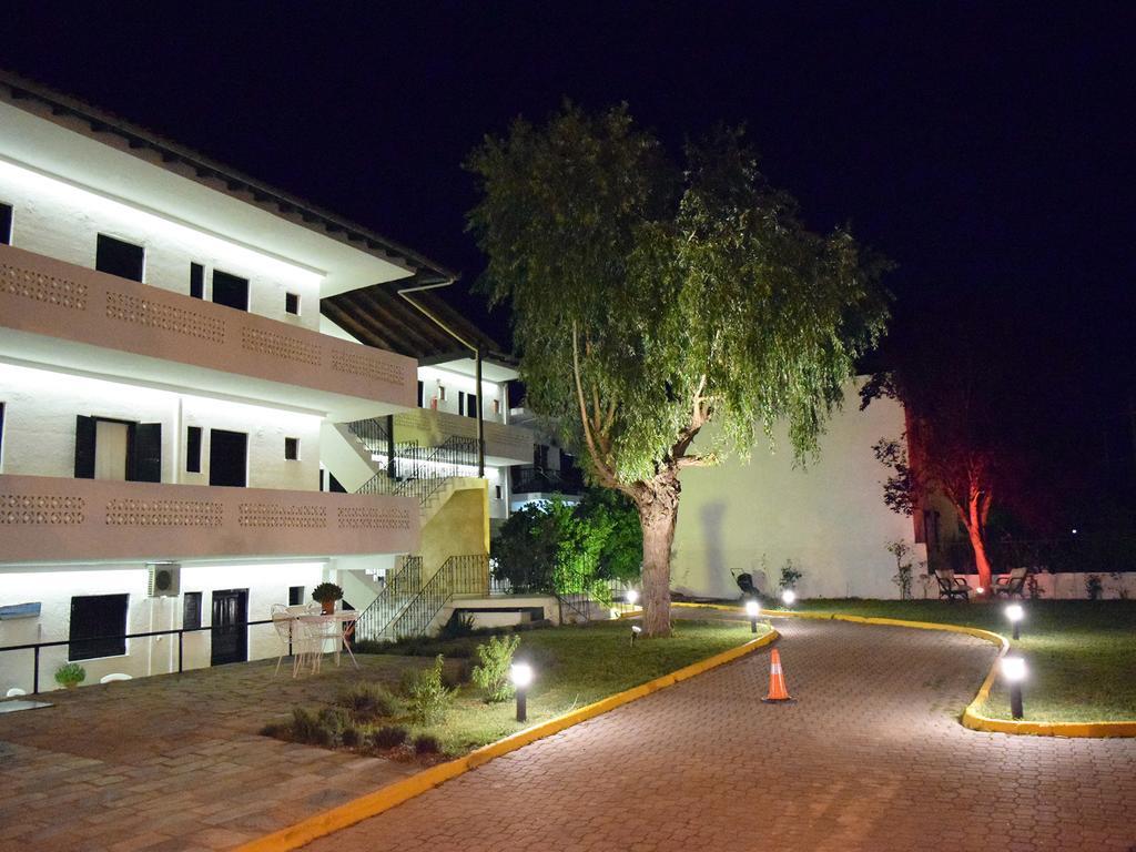 Afytos Lofts Apartment ภายนอก รูปภาพ